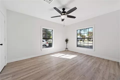 2518 Lyle Ave, Waco, TX 76708 photo 9