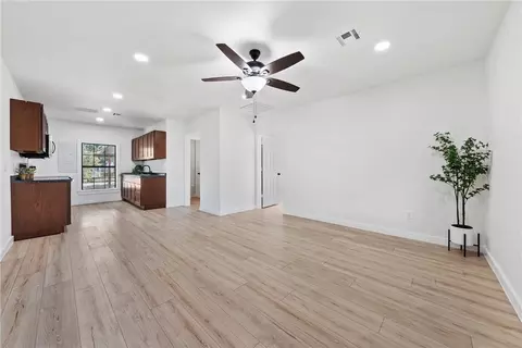 2518 Lyle Ave, Waco, TX 76708 photo 3