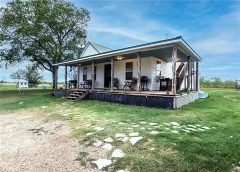 128 Cr 152, Riesel, TX 76682