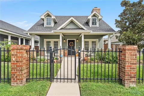 1217 N 46th St, Waco, TX 76710