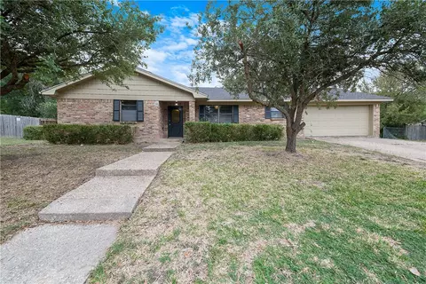 8508 Valley Crest Dr, Woodway, TX 76712