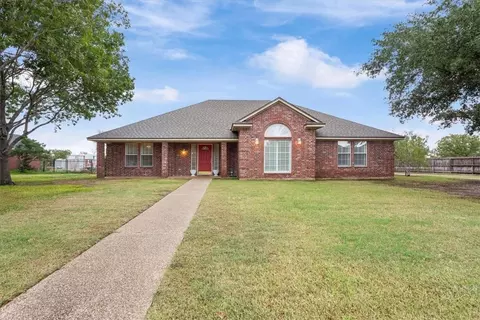 600 Retoma Park Dr, Waco, TX 76706