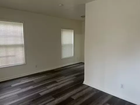 2317 N 21st St, Waco, TX 76708 photo 3