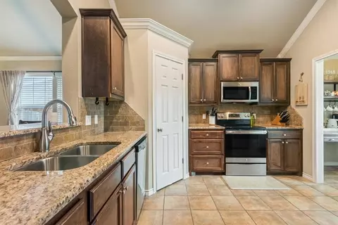2508 Paddock Ln, Robinson, TX 76706 photo 13