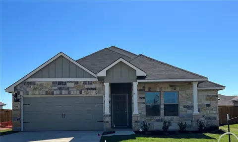 10809 Hollister Ln, Waco, TX 76708
