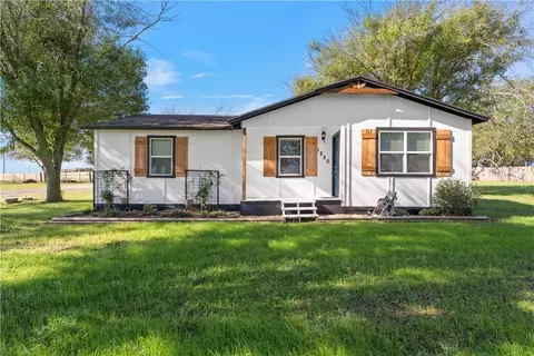 1850 Southwinds Dr, Lorena, TX 76655