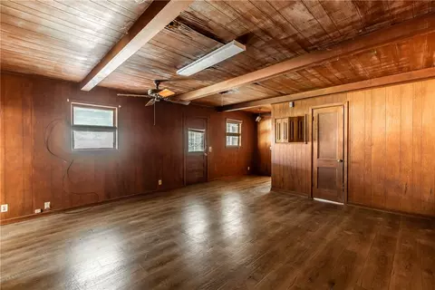 811 E Navarro Ave, Mart, TX 76664 photo 19