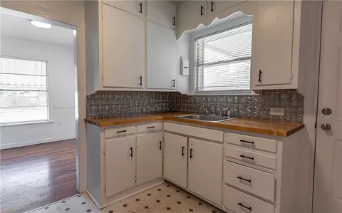 3428 N 27th St, Waco, TX 76708 photo 7
