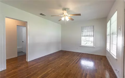 3428 N 27th St, Waco, TX 76708 photo 5