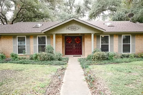 709 E 17th, Cameron, TX 76520 photo 3