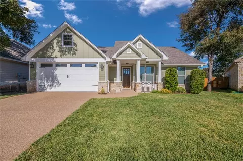 632 Golden Ct, Mcgregor, TX 76657