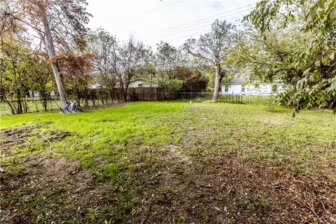 2216 N 41st St, Waco, TX 76708 photo 32