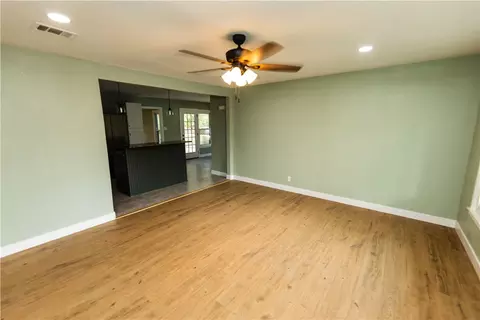 2216 N 41st St, Waco, TX 76708 photo 4