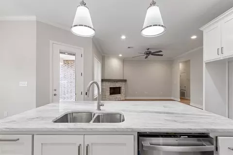 10440 Fallen Leaf Dr, Waco, TX 76712 photo 11