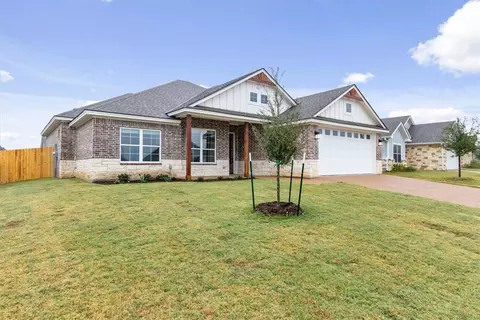 10440 Fallen Leaf Dr, Waco, TX 76712 photo 3