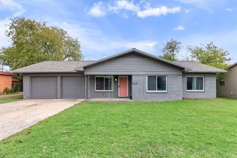 1313 N 60th St, Waco, TX 76710