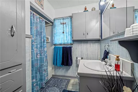 600 E Pine St, West, TX 76691 photo 7