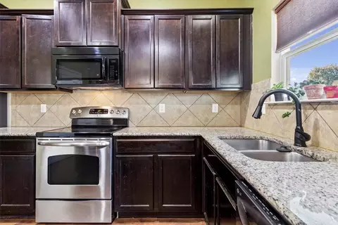 9913 Desperado Dr, Waco, TX 76708 photo 16