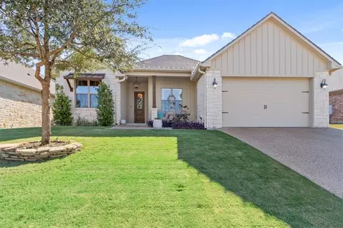 10 Stonewood Ct, Woodway, TX 76712