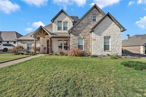 549 Perry Ln, Robinson, TX 76706