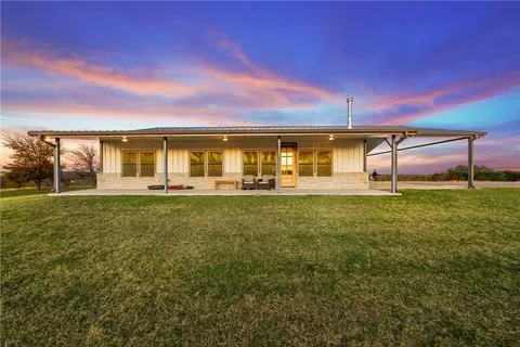 425 225 Harding Ln, Moody, TX 76557