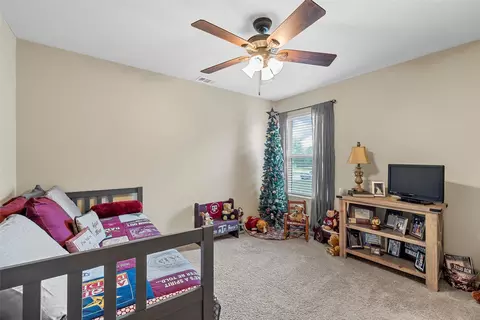 Bedroom - 507 S Navajo Trl, Mcgregor, TX 76657 photo 6 of 6