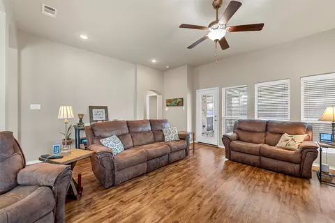 Other - 507 S Navajo Trl, Mcgregor, TX 76657 photo 6 of 8