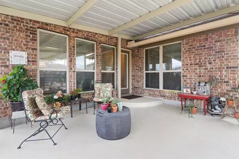 Exterior - 507 S Navajo Trl, Mcgregor, TX 76657 photo 5 of 5