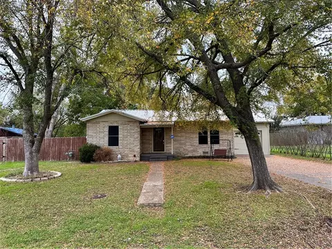 701 N San Marcos St, Whitney, TX 76692