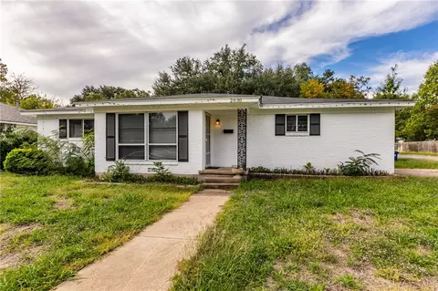 2030 Meadow Rd, Waco, TX 76710