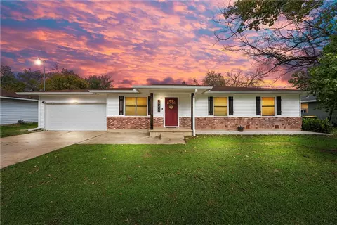 537 N Stefka Dr, Robinson, TX 76706