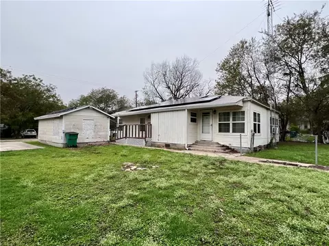 314 N Lumpkin St, Mart, TX 76664