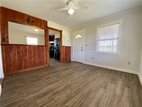 301 E Lamar St, Bremond, TX 76629 photo 4