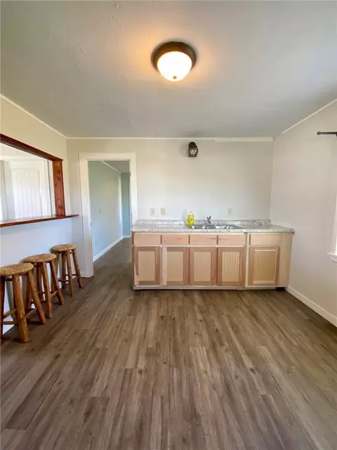 301 E Lamar St, Bremond, TX 76629 photo 7