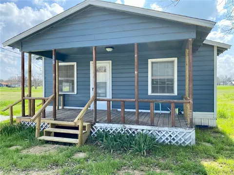 301 E Lamar St, Bremond, TX 76629