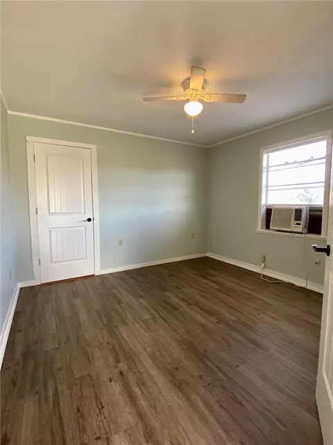 301 E Lamar St, Bremond, TX 76629 photo 19