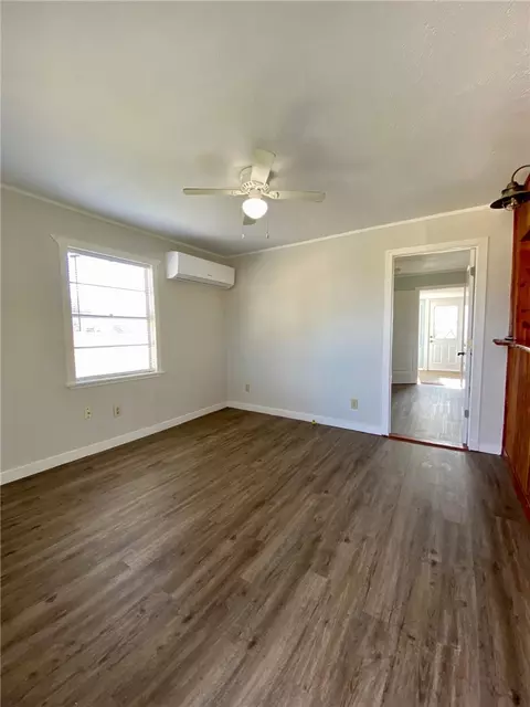 301 E Lamar St, Bremond, TX 76629 photo 3