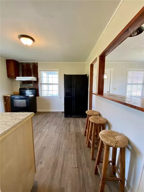 301 E Lamar St, Bremond, TX 76629 photo 9