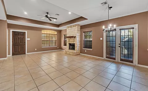 10104 Segovia Dr, Waco, TX 76708 photo 6