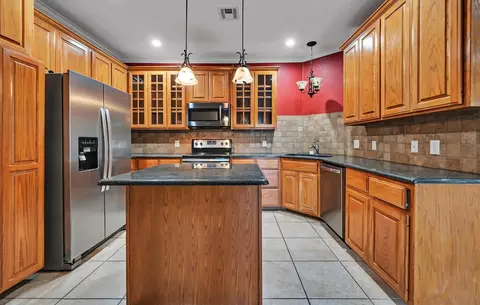 10104 Segovia Dr, Waco, TX 76708 photo 9