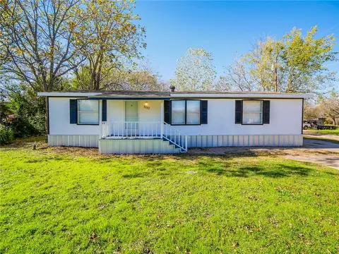 800 Avenue F Ave, Moody, TX 76557