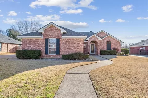 920 Cheyenne Trl, Hewitt, TX 76643