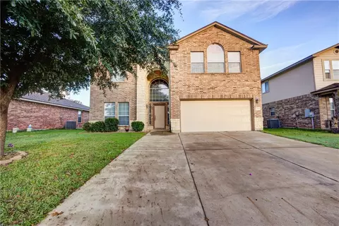 10165 China Creek Dr, Waco, TX 76708