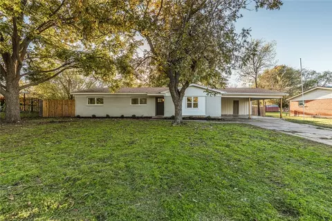 1104 N Old Robinson Rd, Robinson, TX 76706