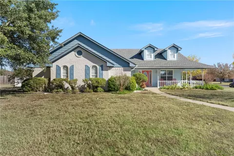 716 Saratoga Dr, Robinson, TX 76706