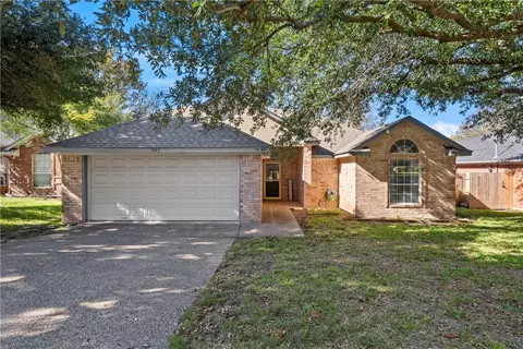 1923 Real Dr, Waco, TX 76712
