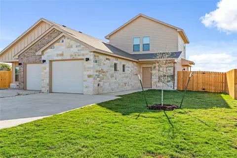 1205 College Ave, Troy, TX 76579