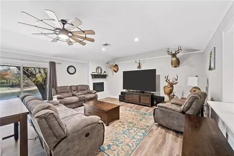 9320 Tree Lake Dr, Waco, TX 76708 photo 9