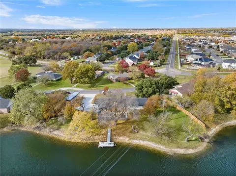 9320 Tree Lake Dr, Waco, TX 76708 photo 32