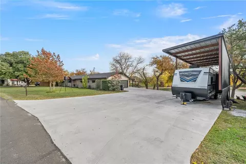 9320 Tree Lake Dr, Waco, TX 76708 photo 8